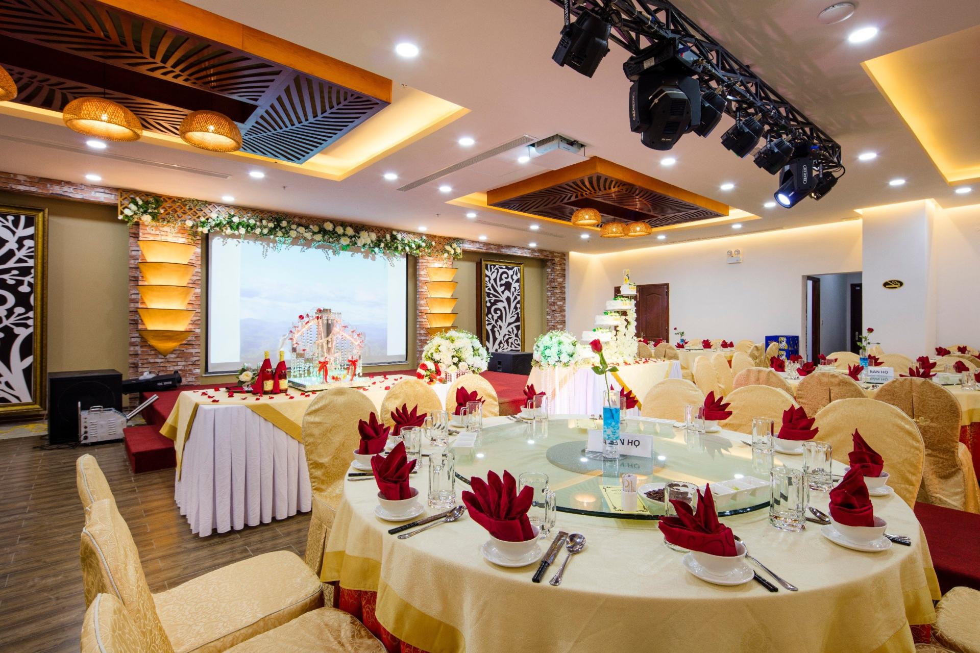 Nha VIET Nha Trang Hotel 4