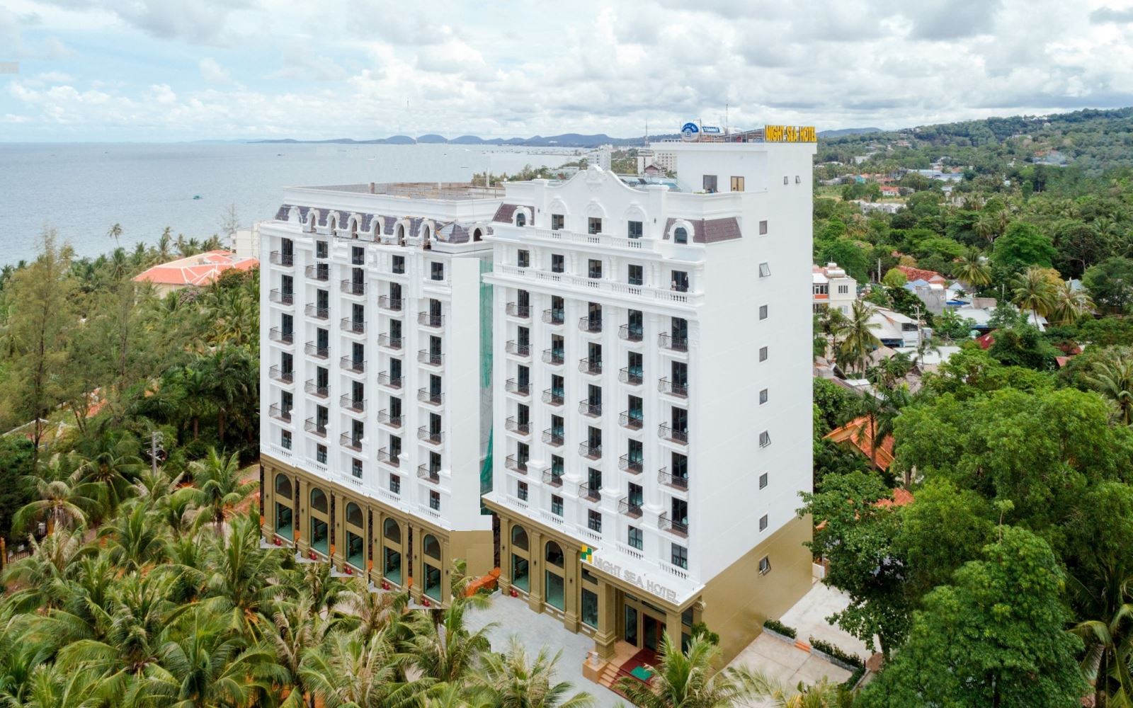 NIGHT SEA HOTEL