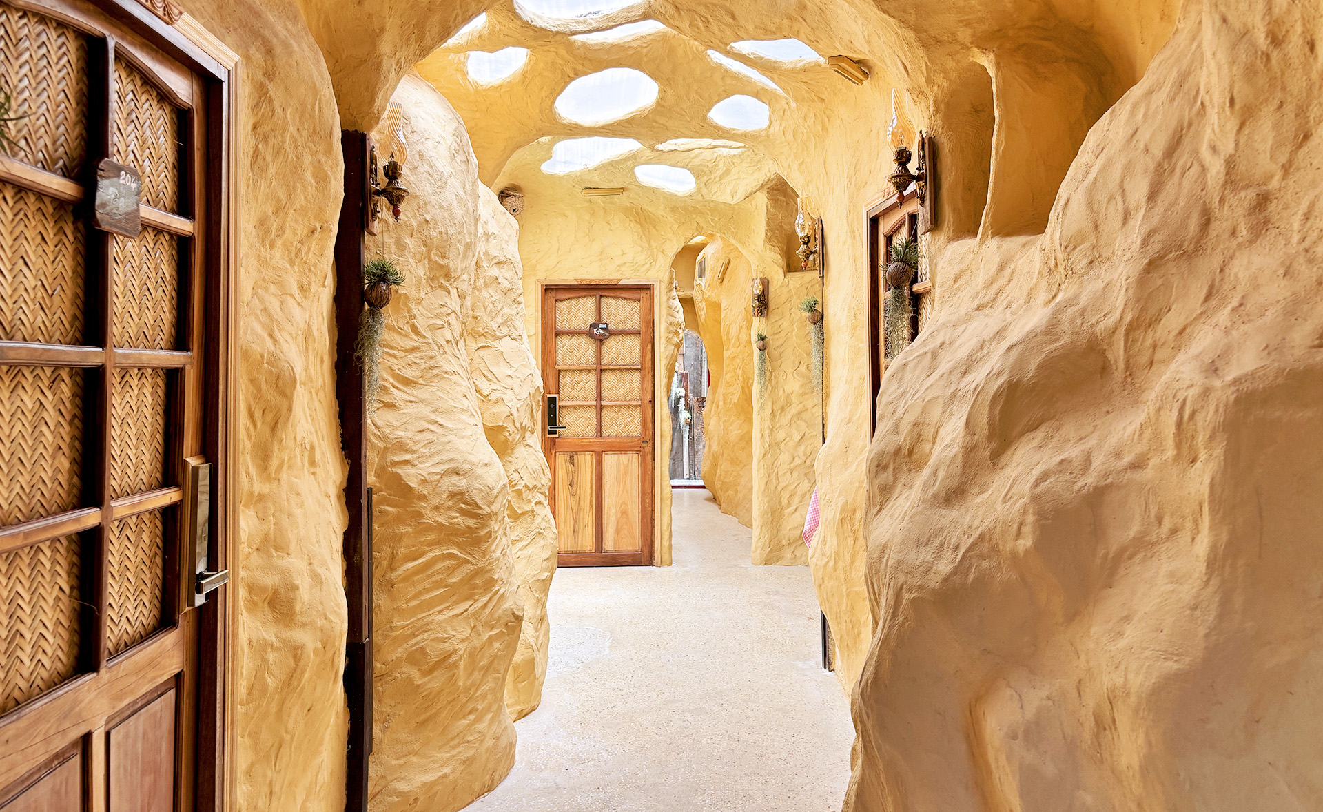 Oxy Cave Homestay Mũi Né 2