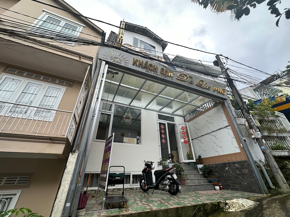 OYO 1203 Da Lat Pho Hotel 3