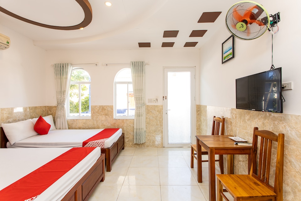 OYO 614 Phu Quy Resort 4