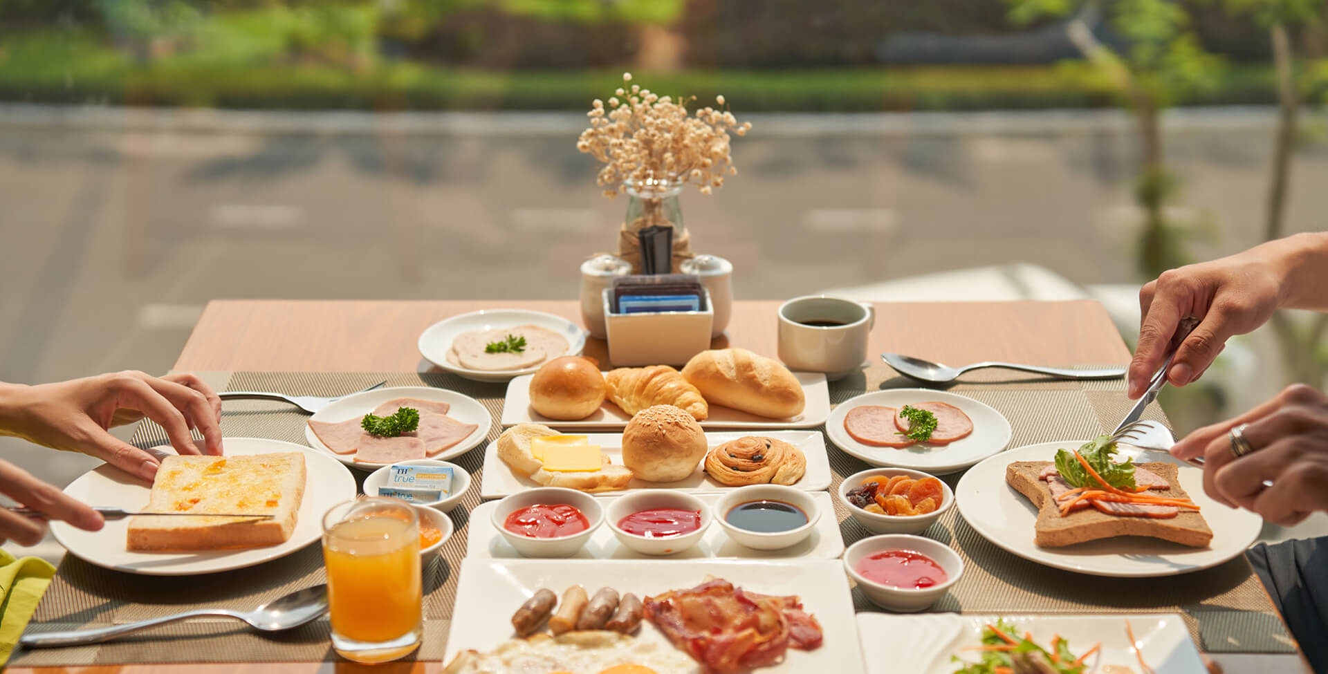 Paris Deli Danang Beach Hotel 2