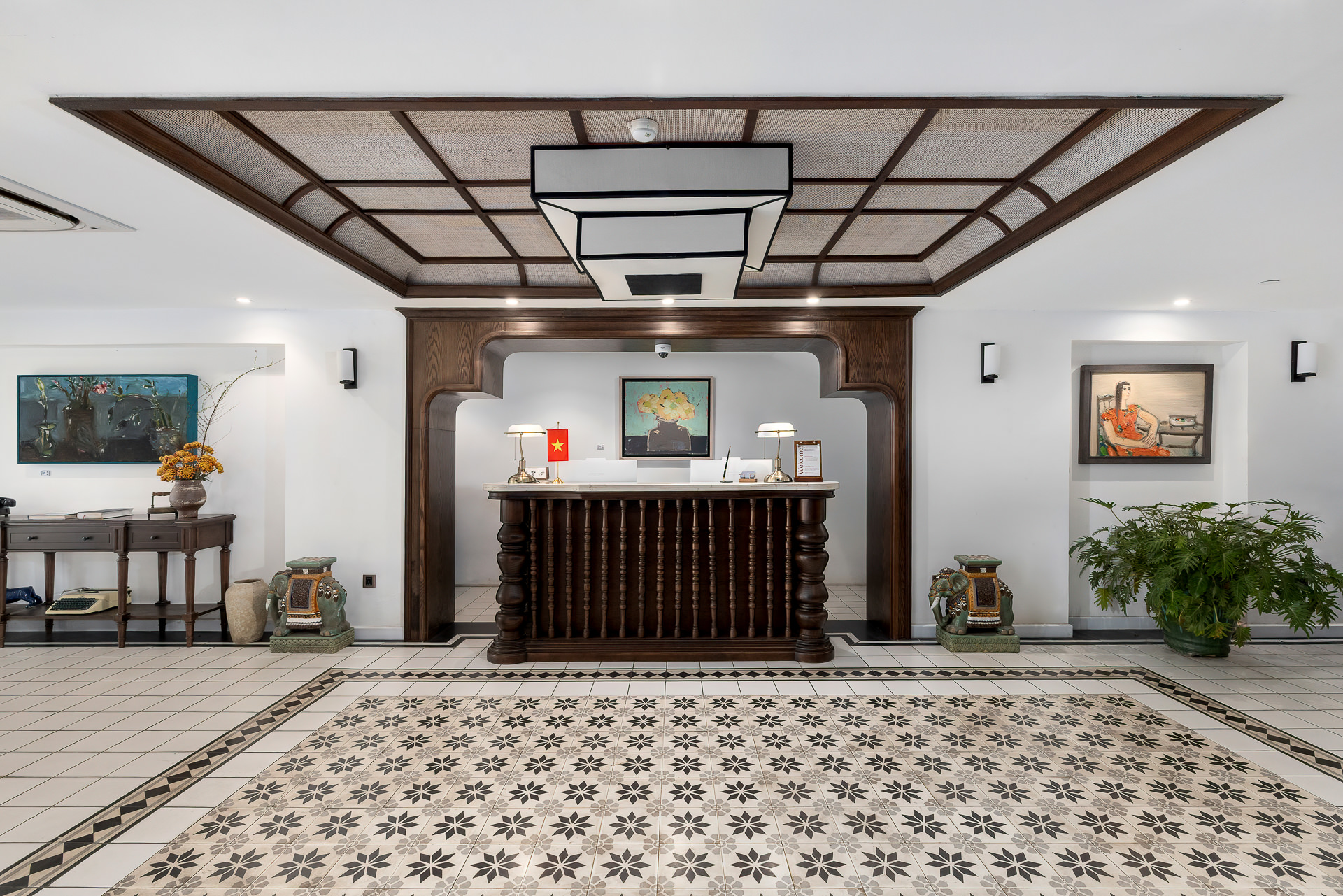 Paul CHABOT Hotel