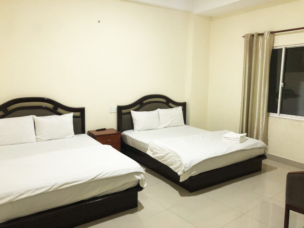 Phuong Hong Hotel 4