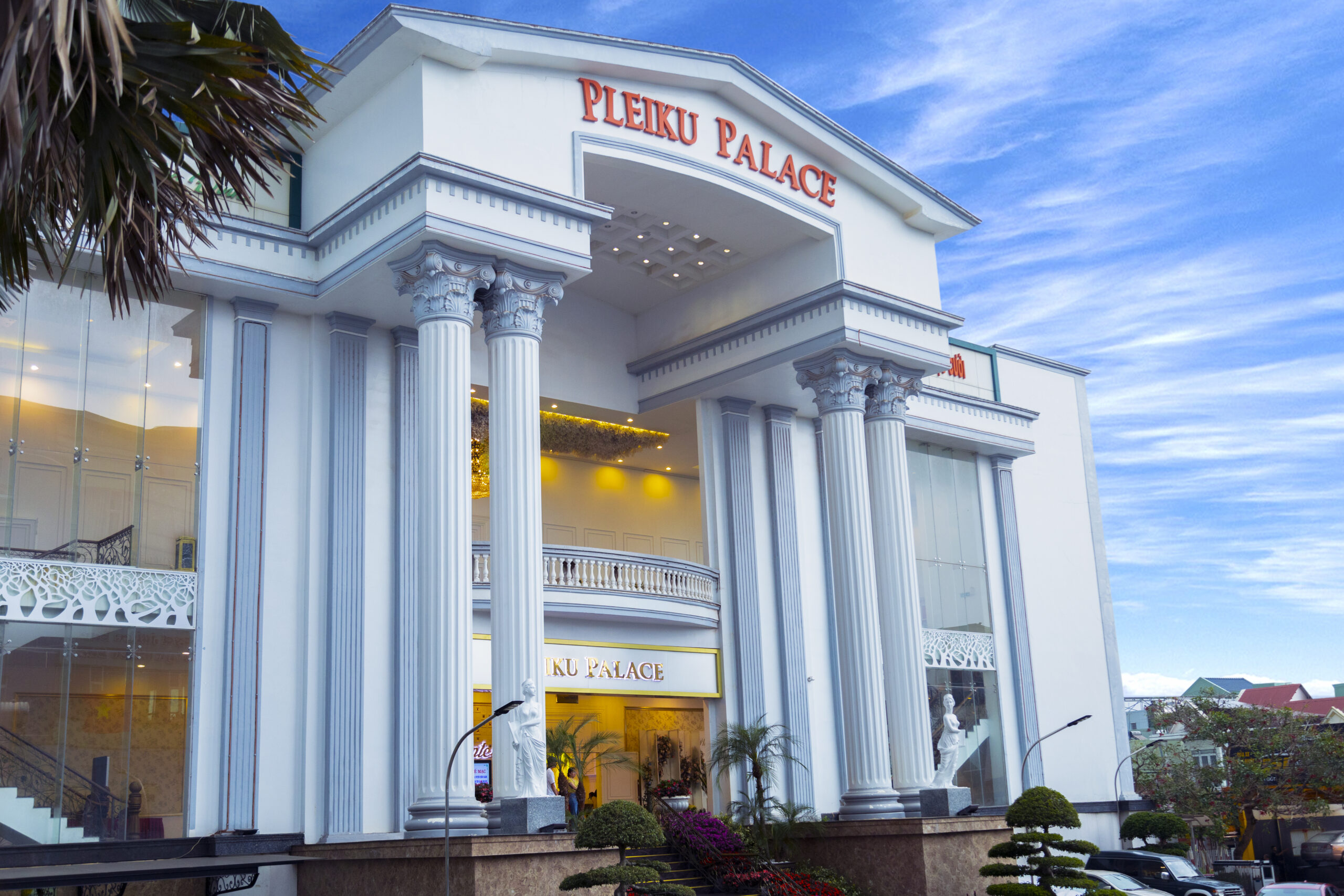 Pleiku & Em Hotel by Gia Lai Tourist 5
