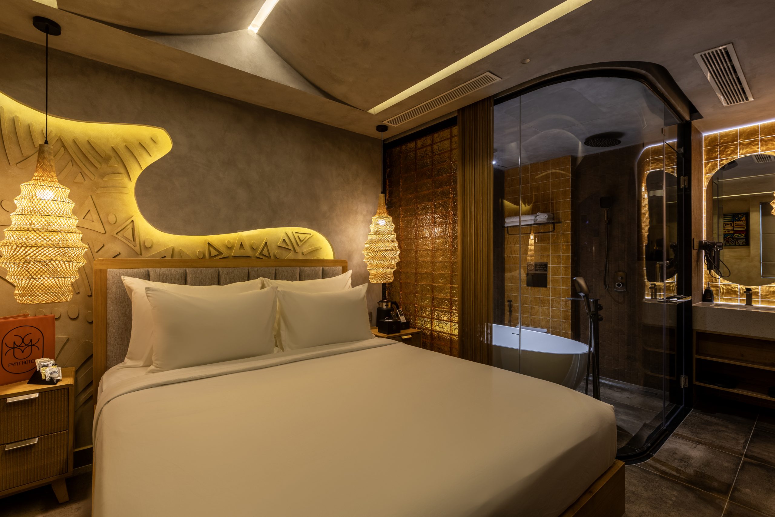 PYNT Hotel 7 5