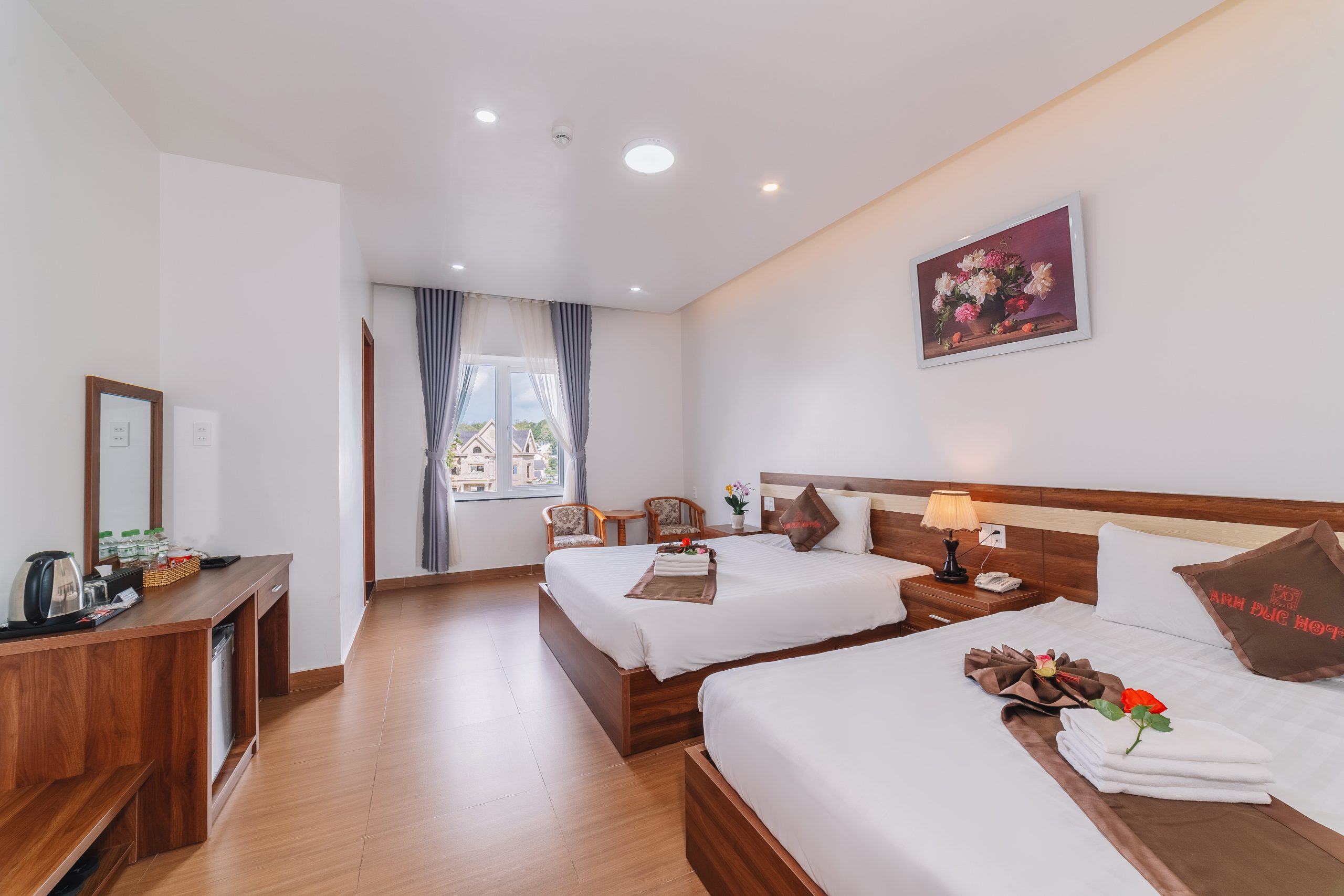RedDoorz Premium Anh Duc Da Lat Hotel 4