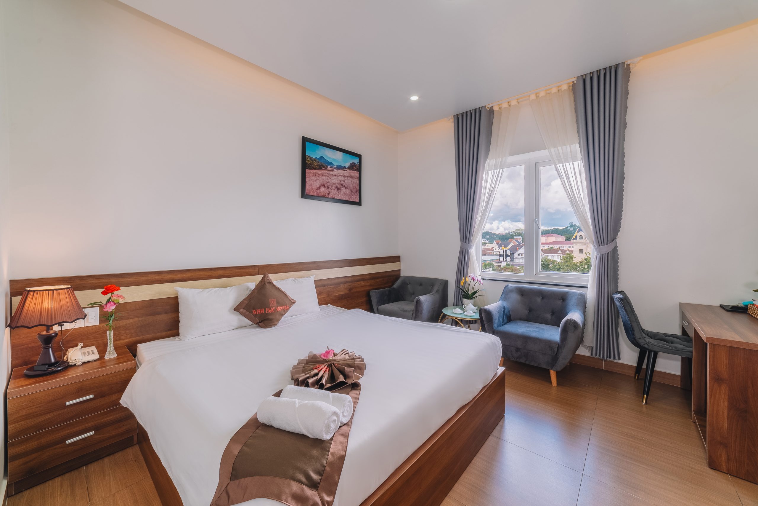 RedDoorz Premium Anh Duc Da Lat Hotel 5