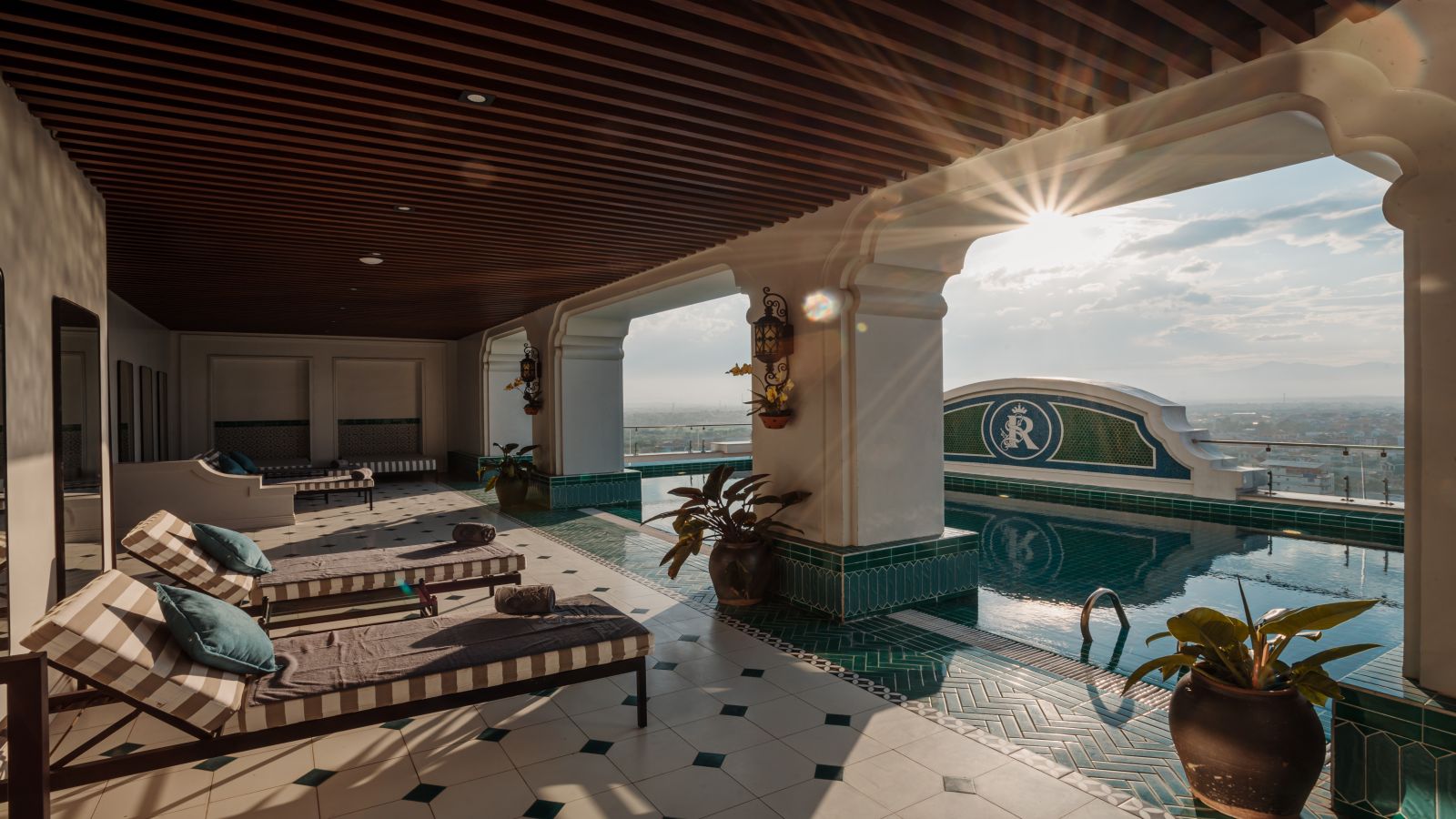 REX QUANG BINH HOTEL 2