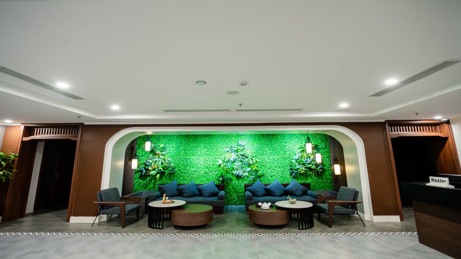 REX QUANG BINH HOTEL 4