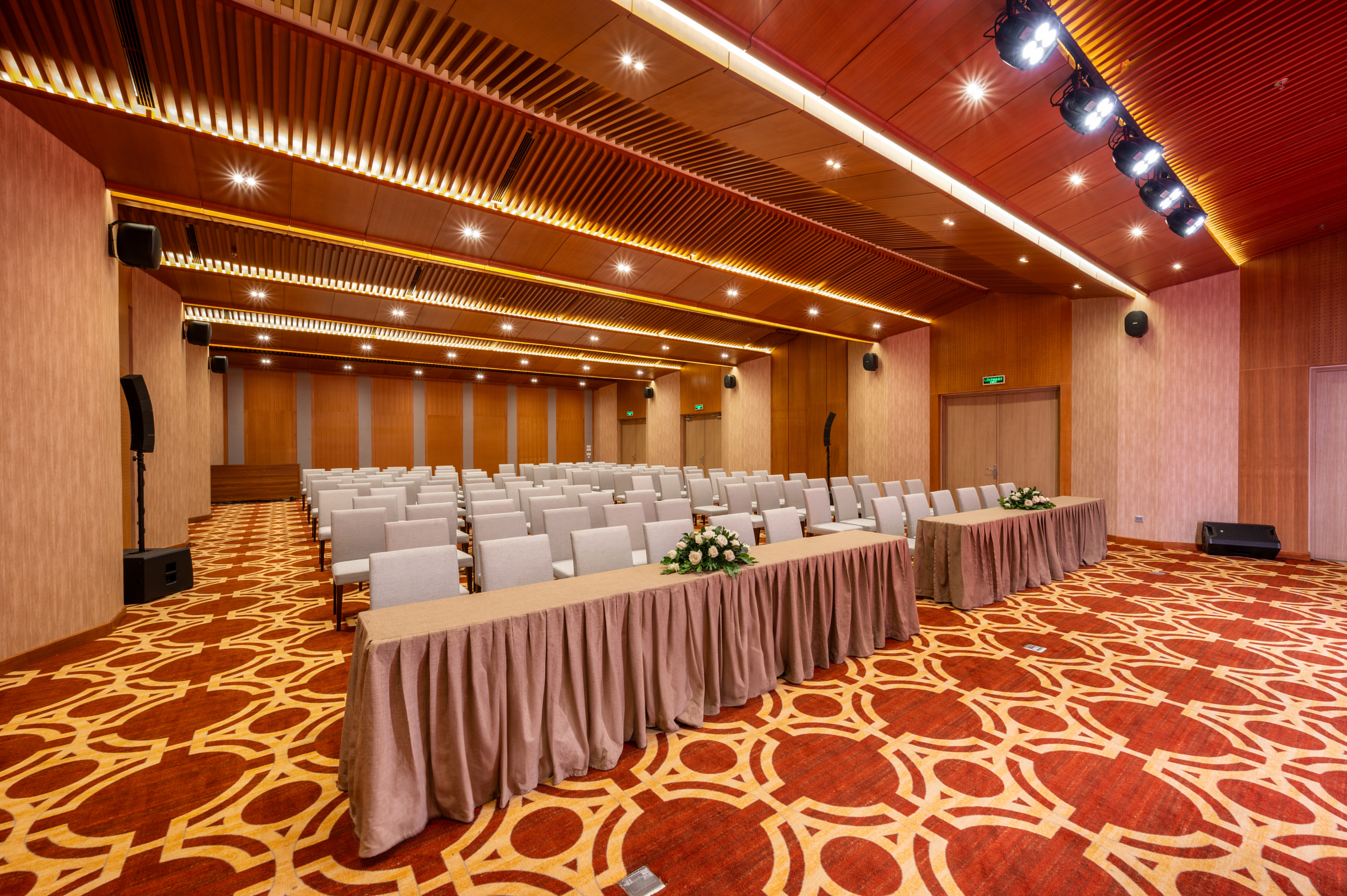 REY Hotel Hanoi 4