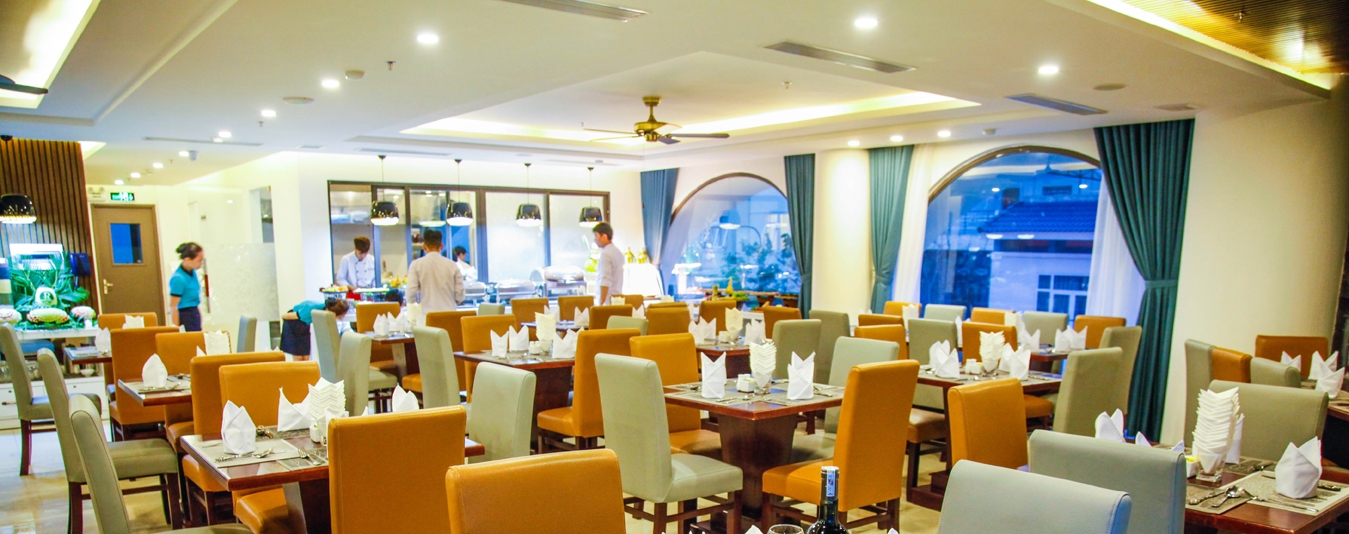 Ritzy Boutique Hotel Da Nang 4