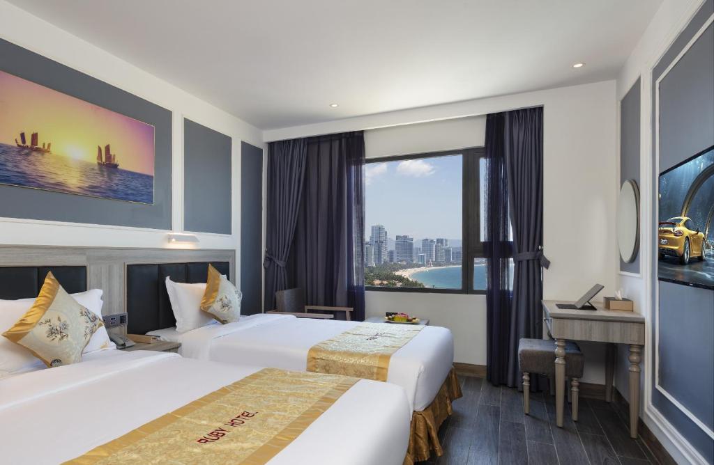 Ruby Luxury Hotel 4