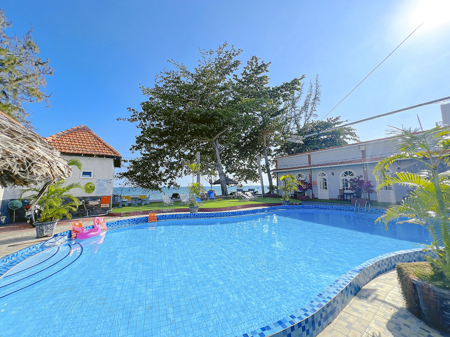 Sand Beach Resort 4