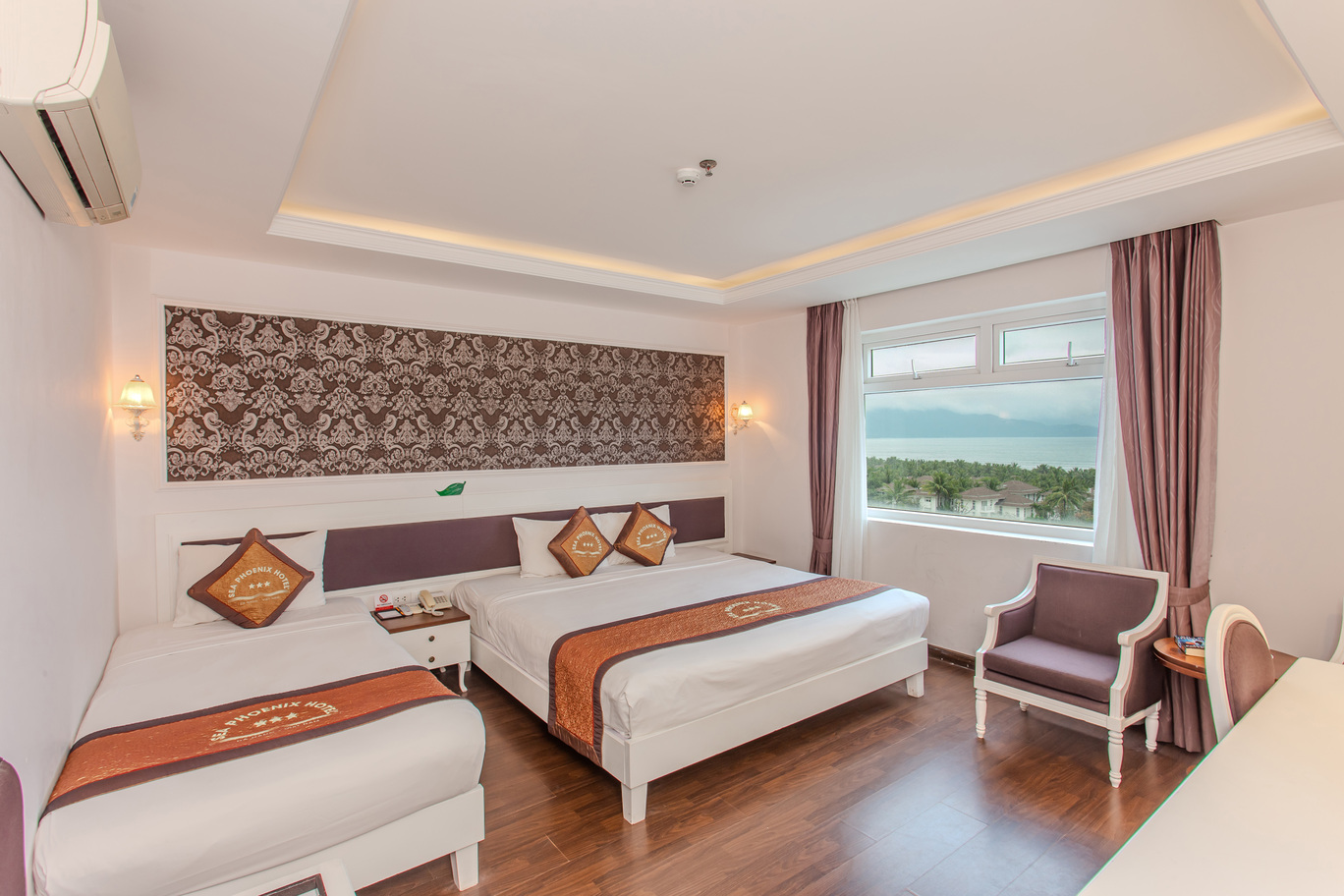 Sea Phoenix Hotel 3