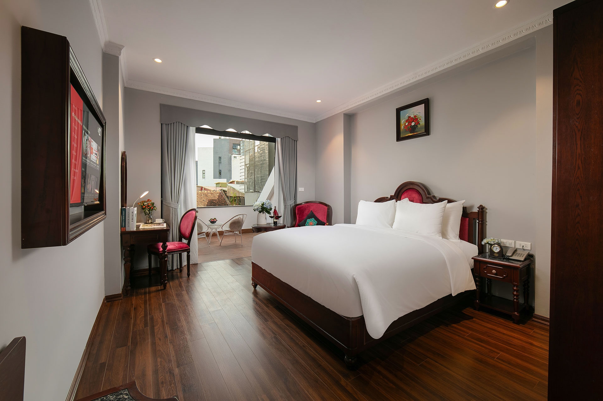 Serene Central Hotel 4