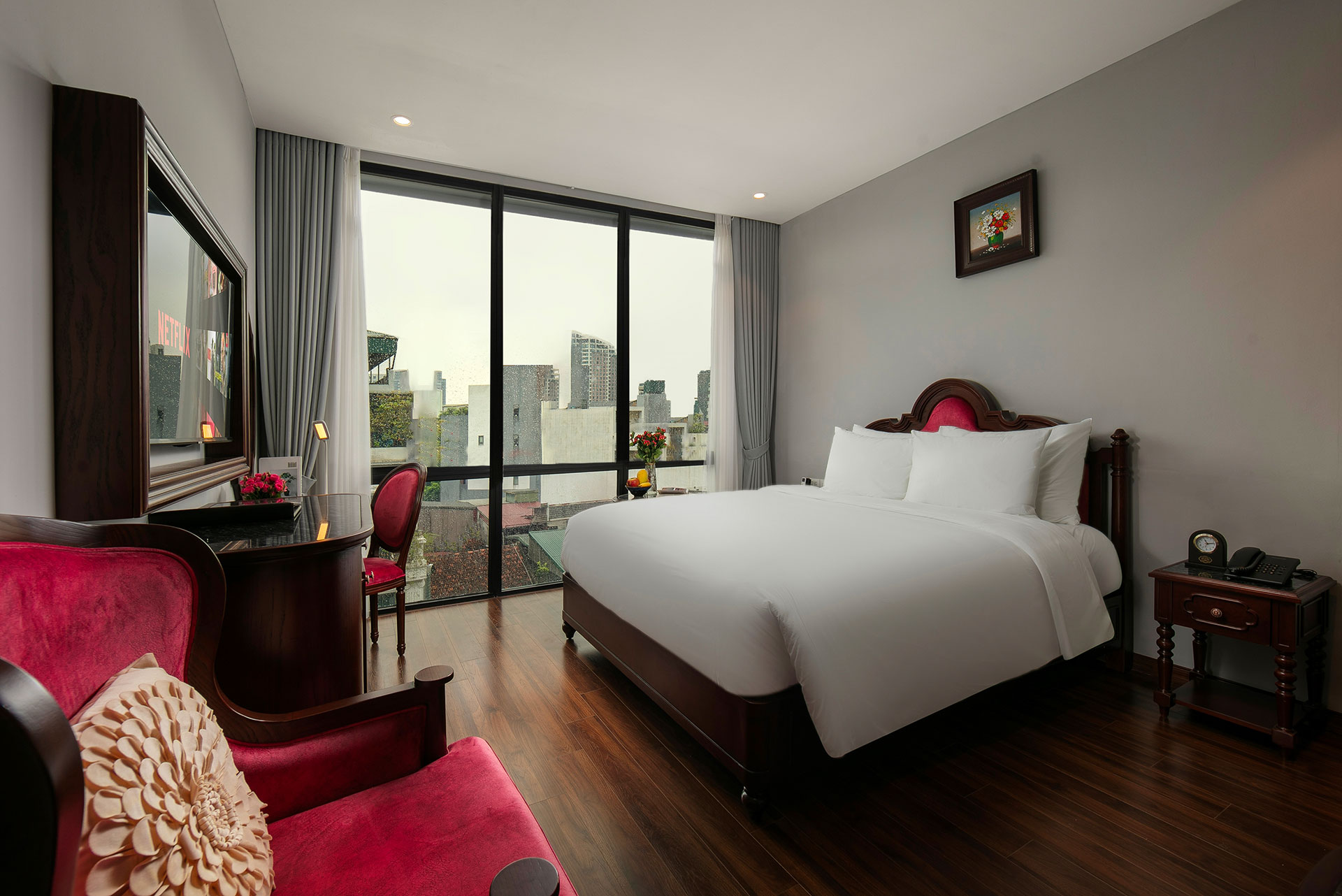 Serene Central Hotel 5
