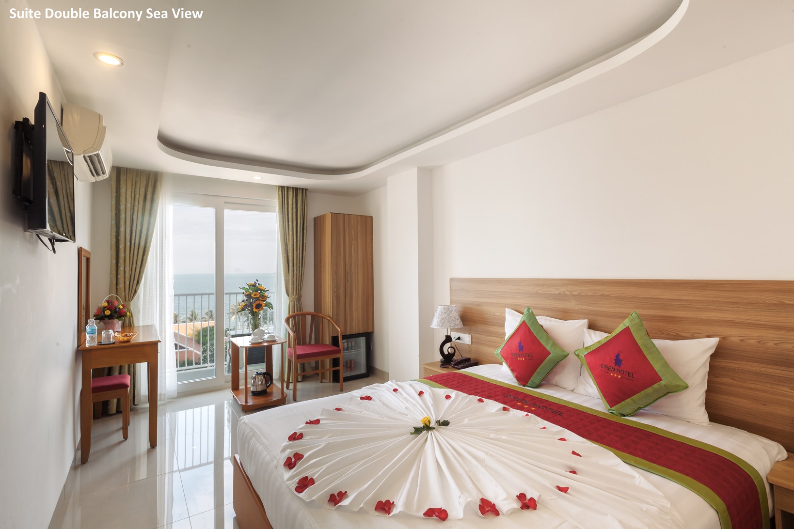 Siren Hotel 2