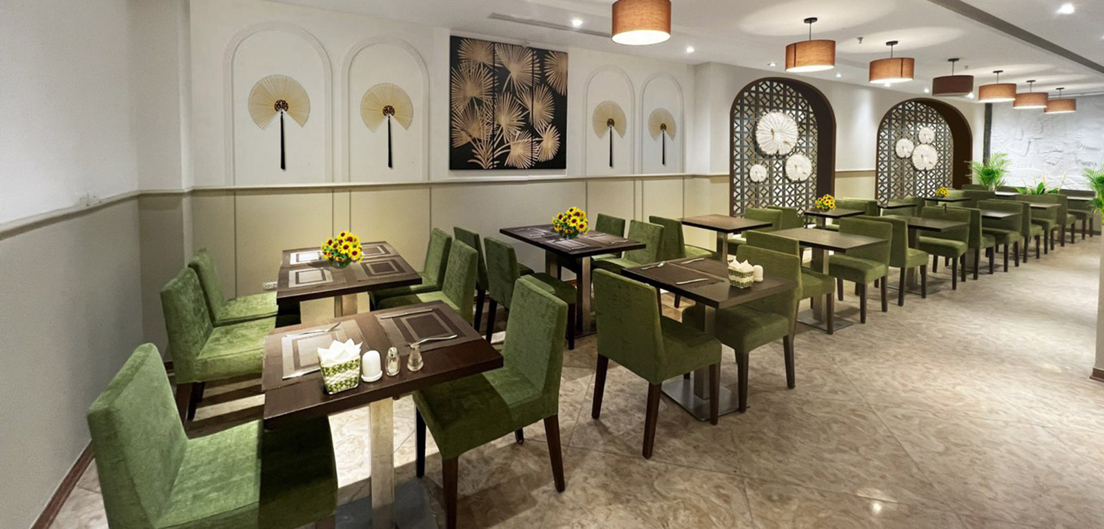 SKYLARK HOTEL 4