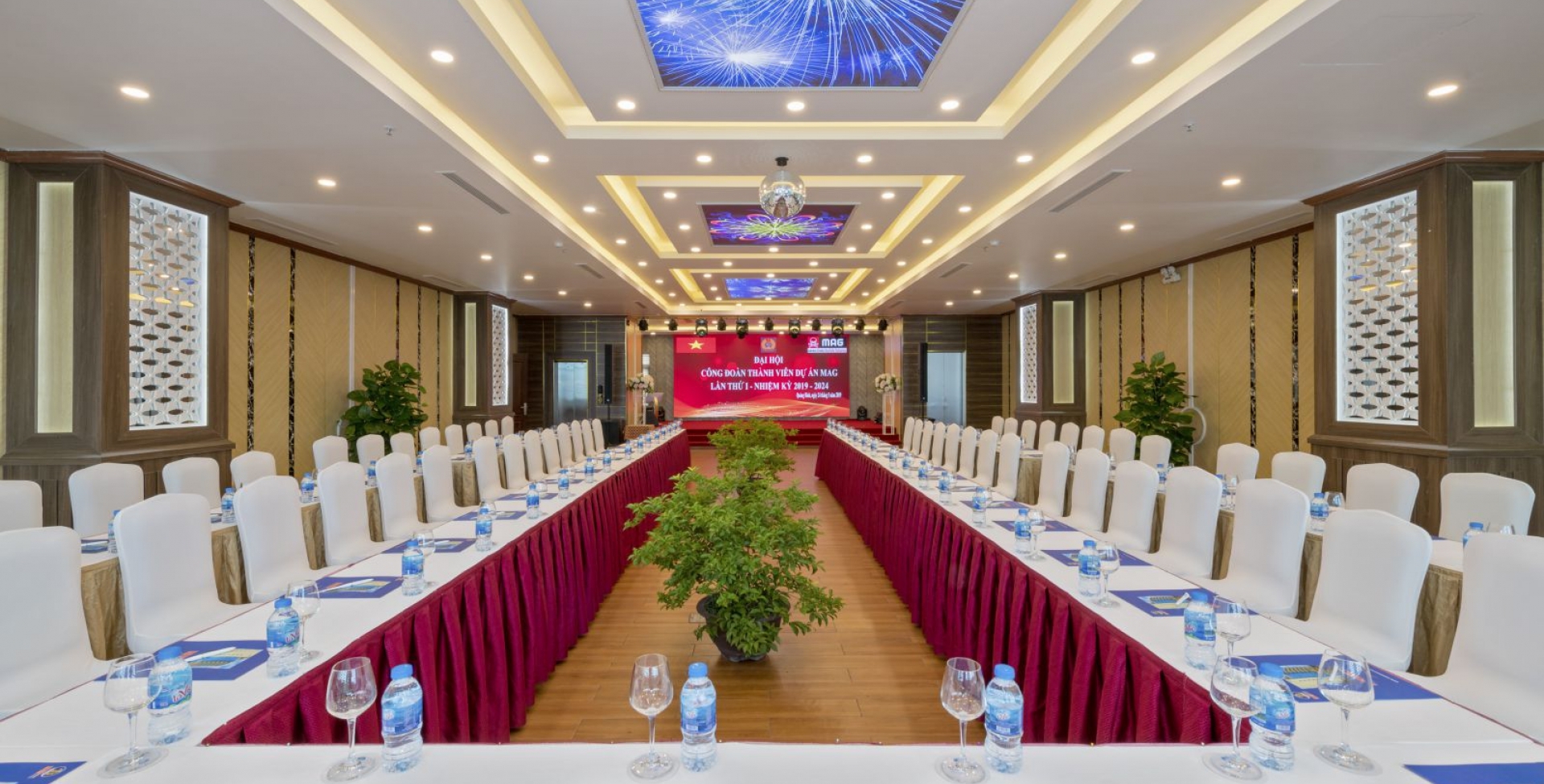 Tan Binh Hotel 4