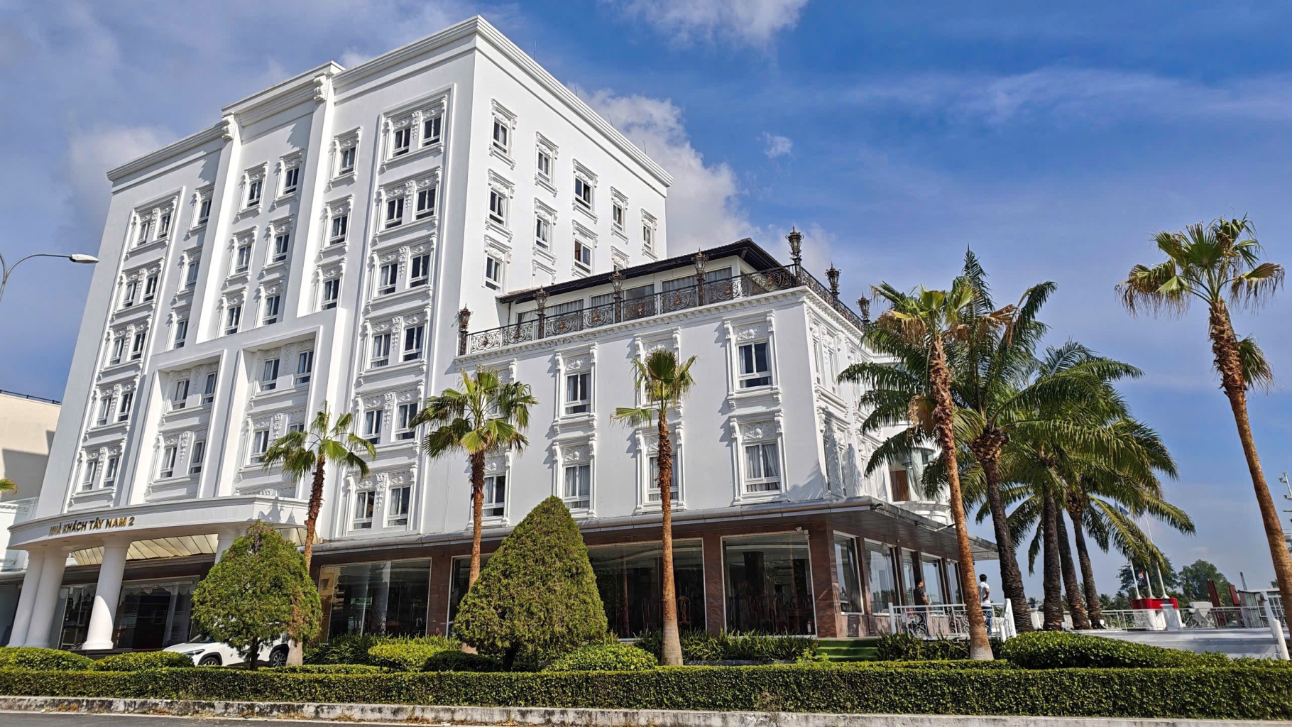 Tây Nam 2 Hotel