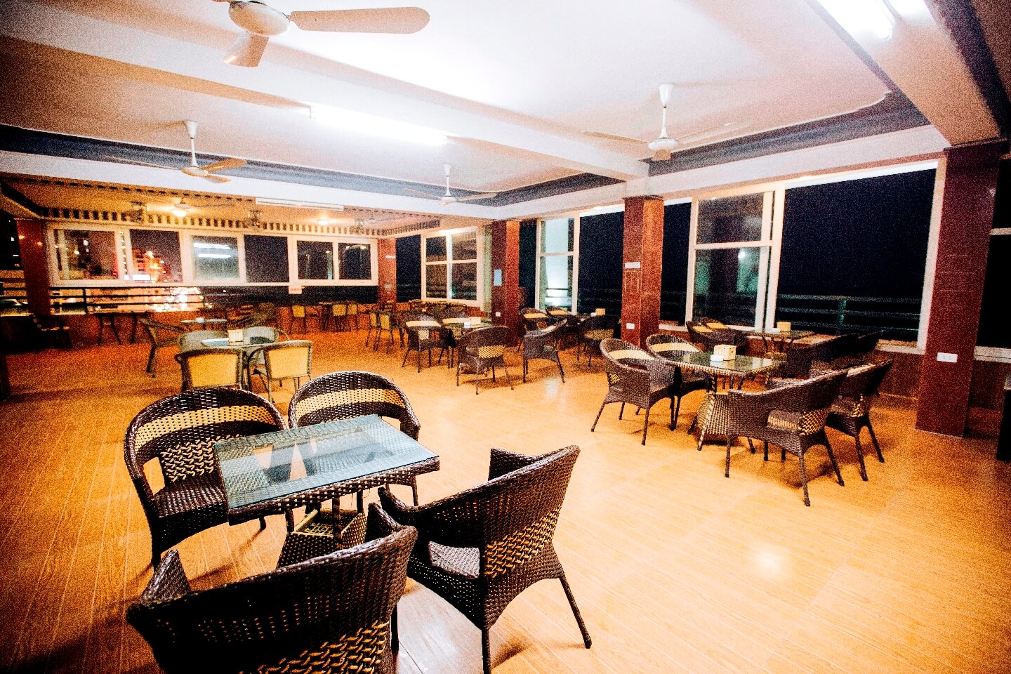 Thang Long Hotel 2