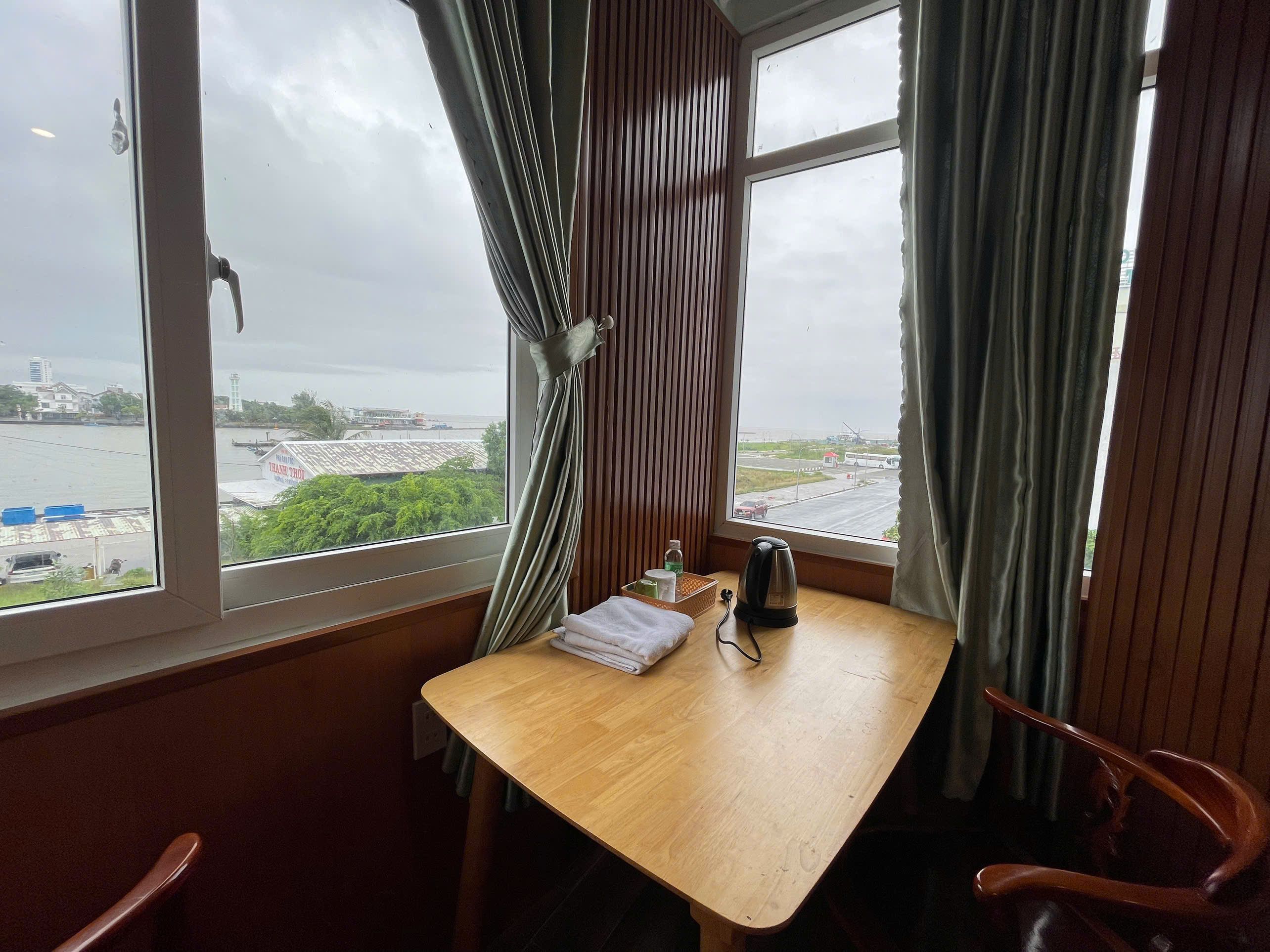 Thành Đạt Hotel - Bến tàu Rạch Giá