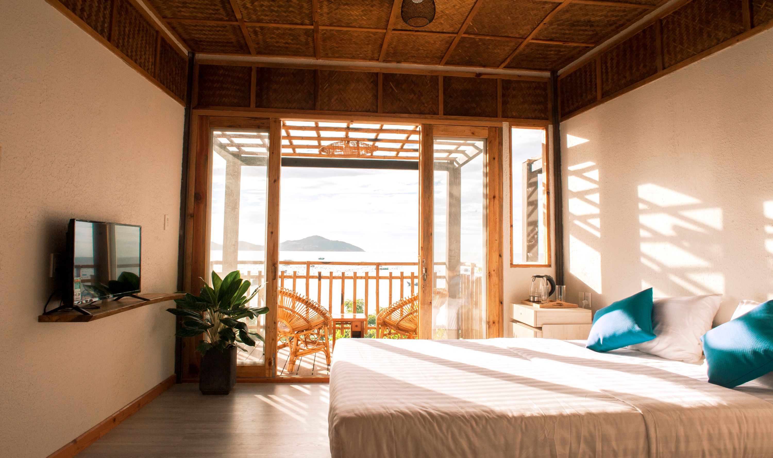 The Escalade Cam Ranh