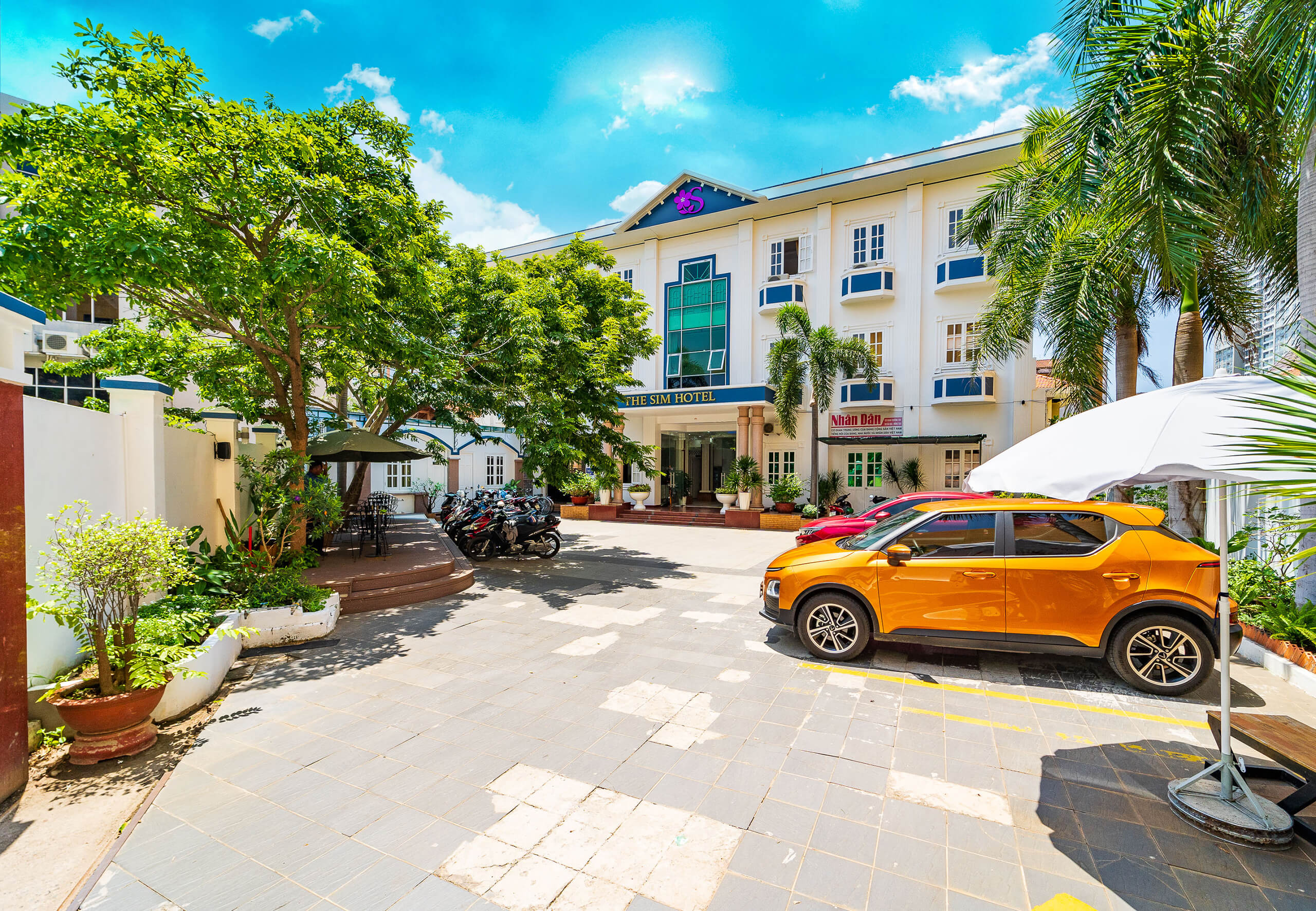 The Sim Hotel