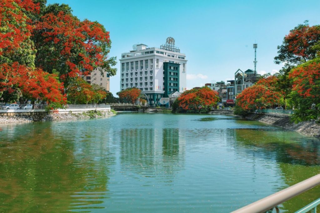 THE TRAY HOTEL HAI PHONG 4