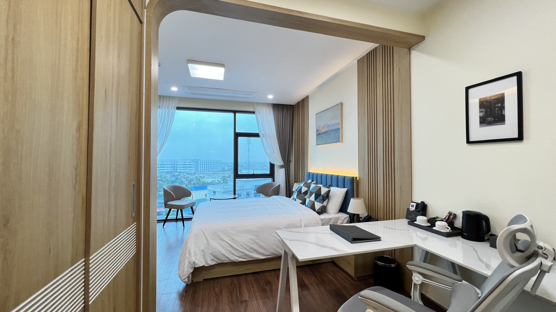 UBERZEN RESIDENCE HOTEL 5