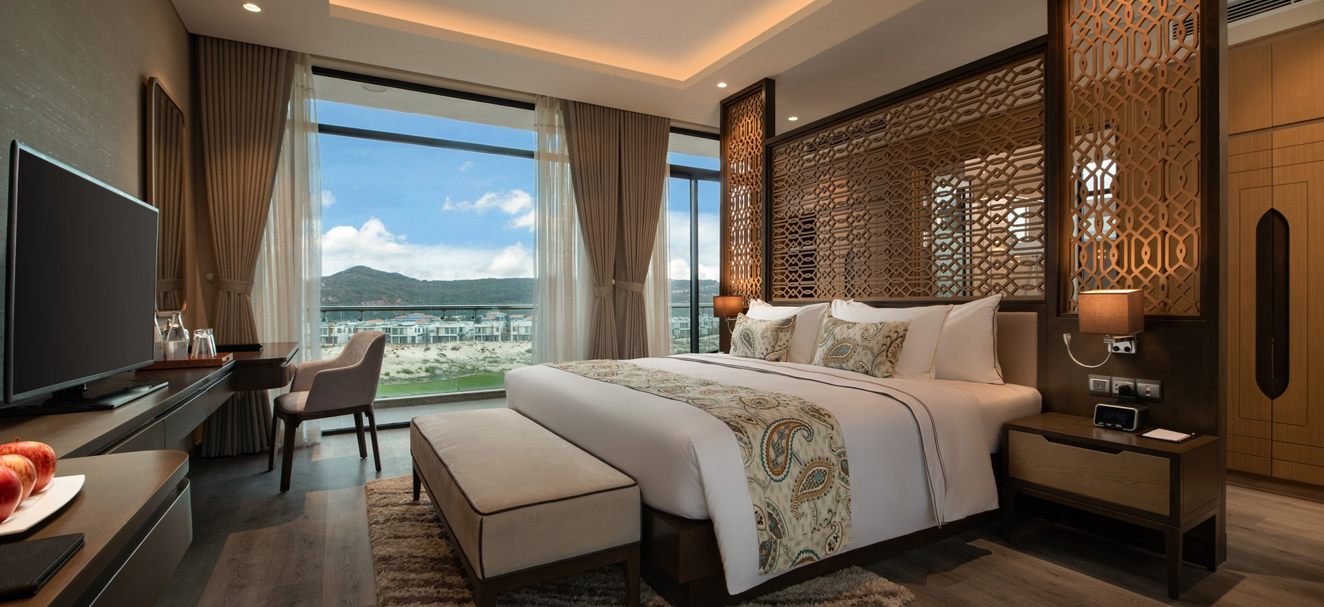 Wyndham Grand KN Paradise Cam Ranh 2
