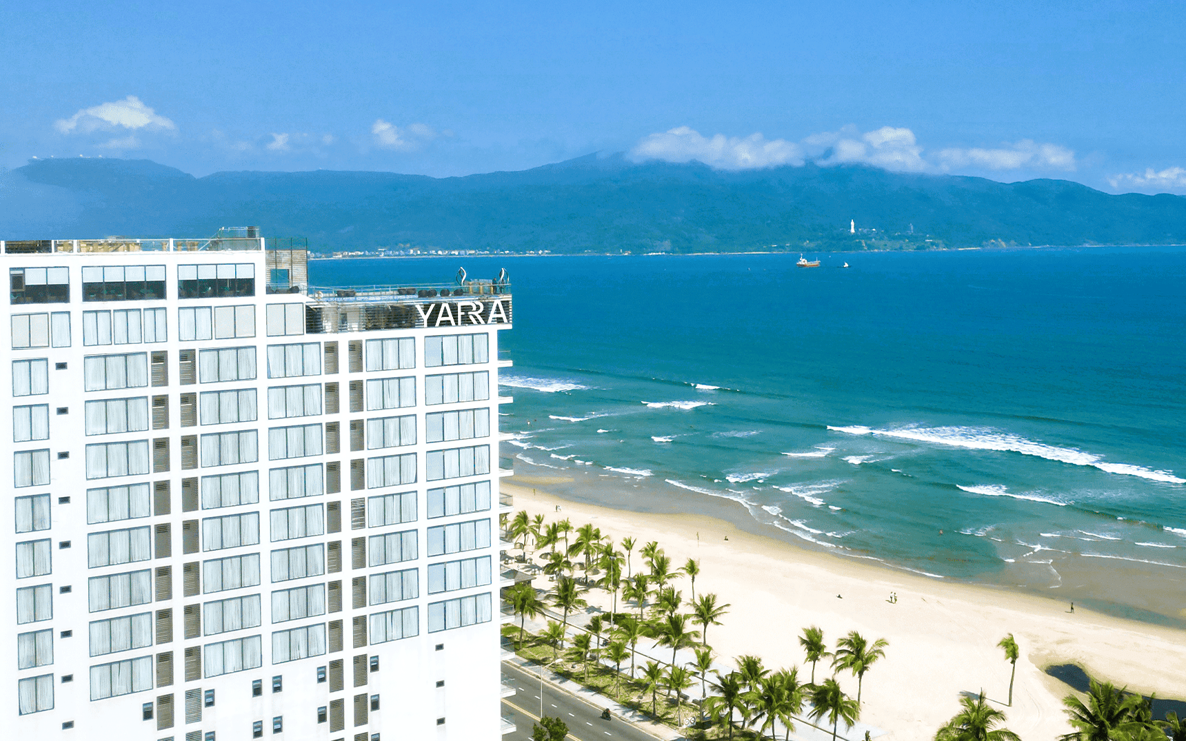 Yarra Ocean Suites Danang