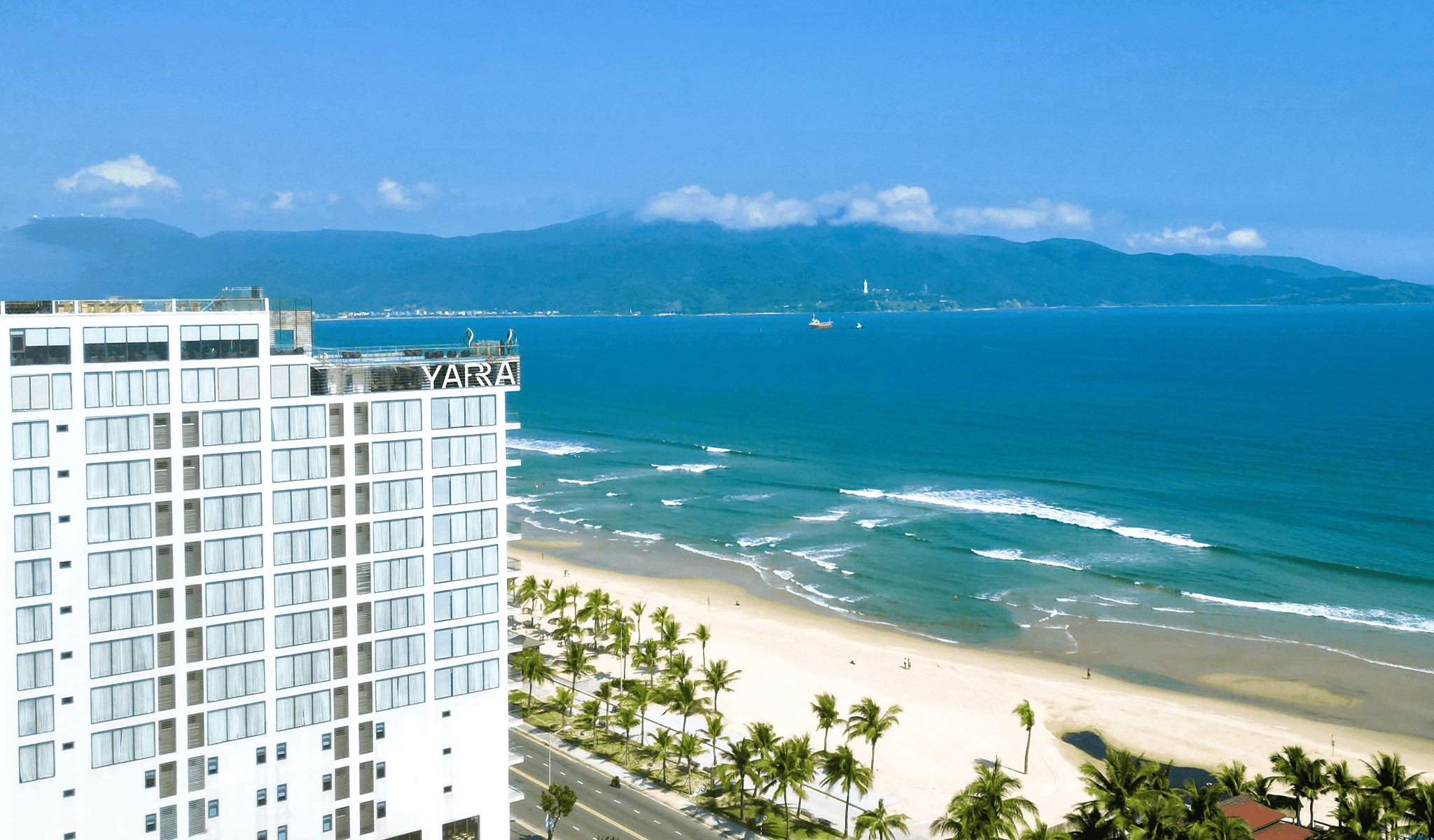 Yarra Ocean Suites Danang 2