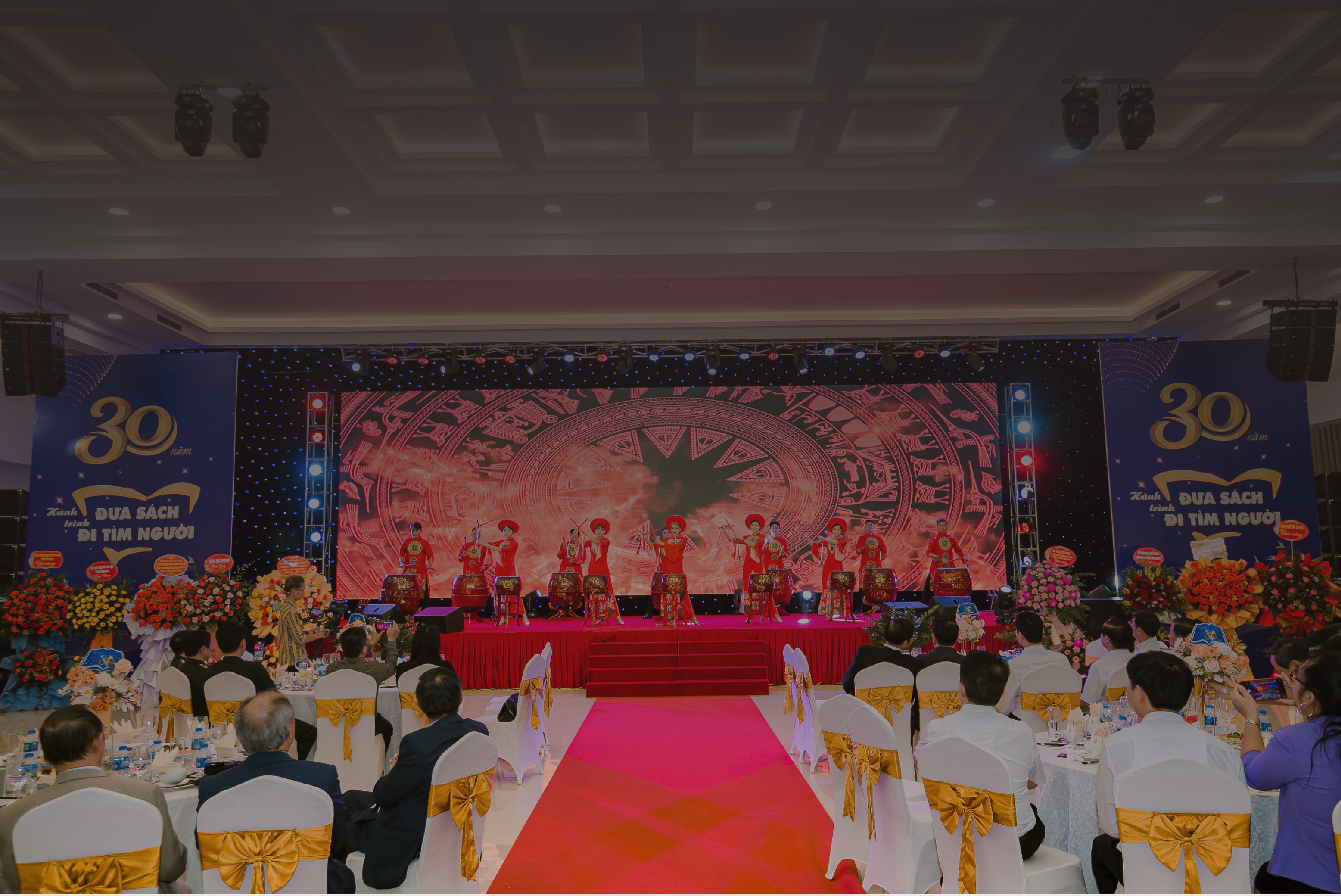 Yen Bien Luxury Hotel & Wedding 2