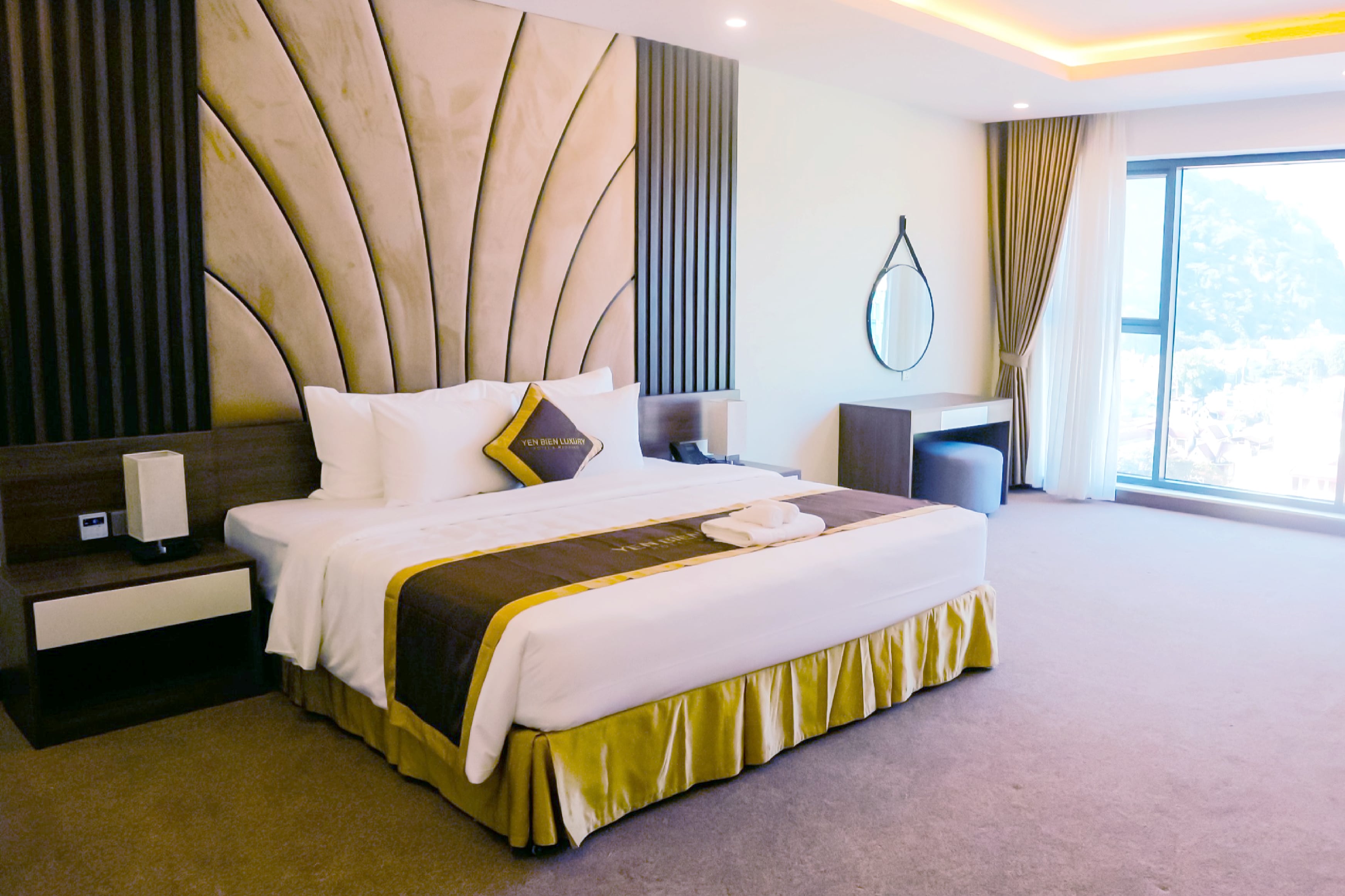 Yen Bien Luxury Hotel & Wedding 4