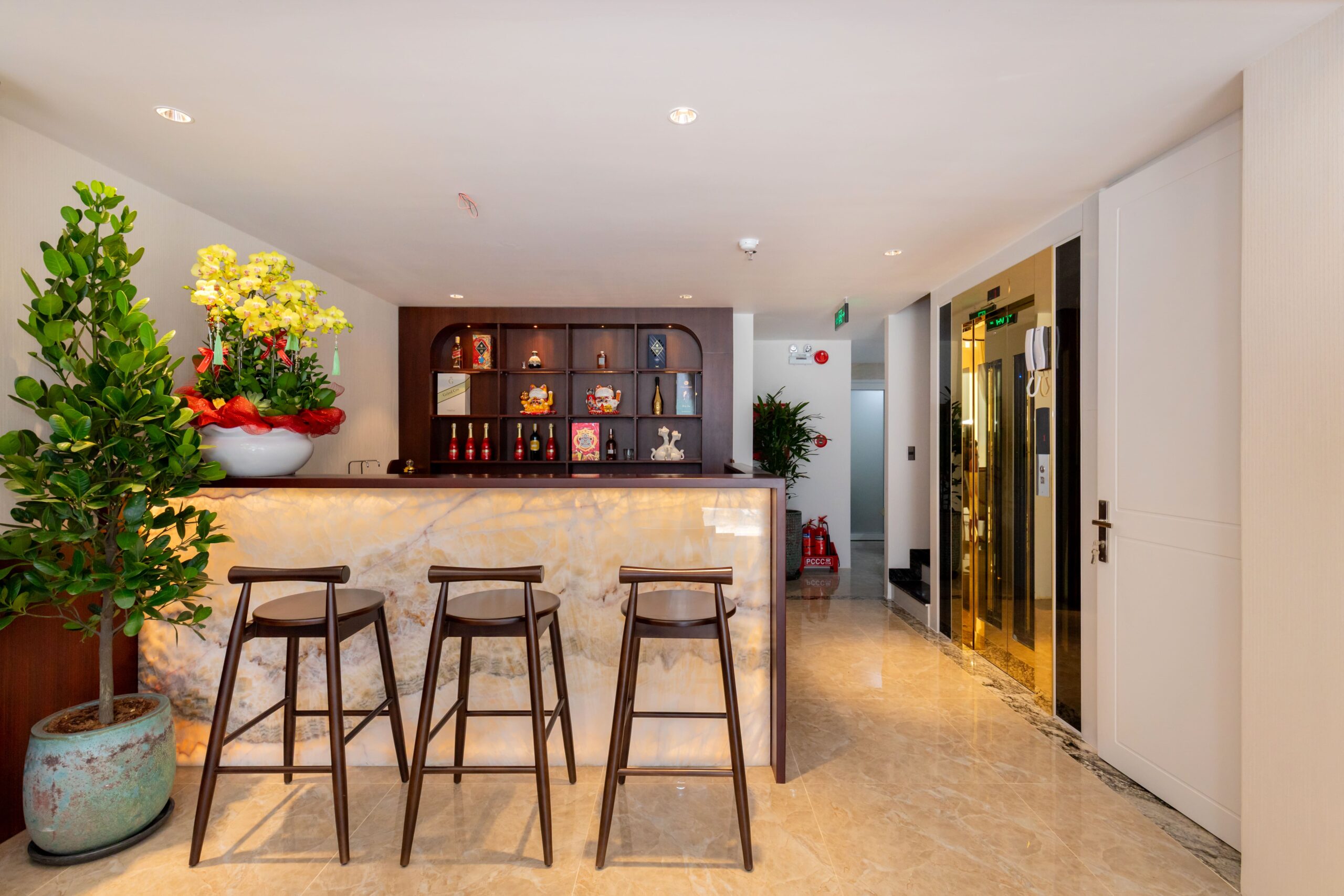 Yen Luxury Hotel 5